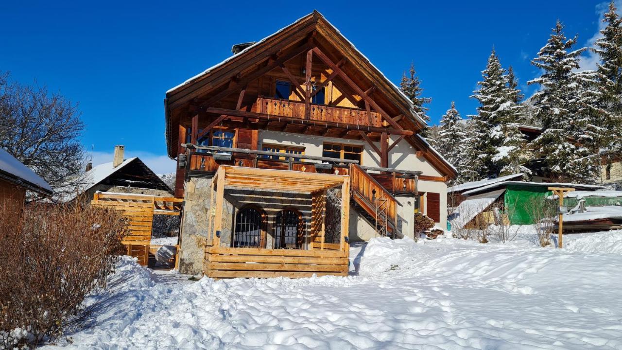 Chalet Serre Cambeou Piscine&Spa Saint-Chaffrey Exterior foto