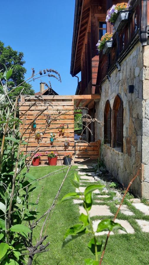 Chalet Serre Cambeou Piscine&Spa Saint-Chaffrey Exterior foto